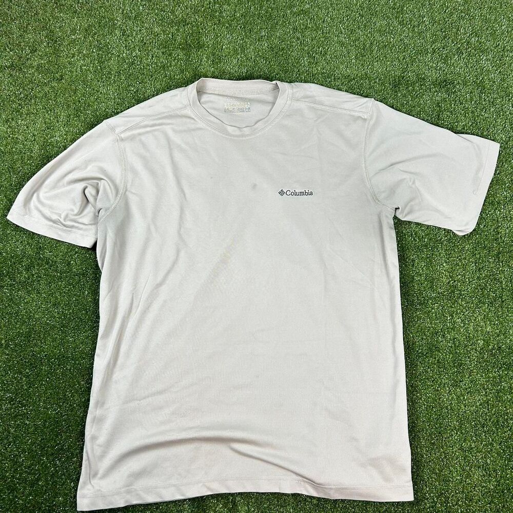 Columbia-sportswear Men's White and Grey T-shirt